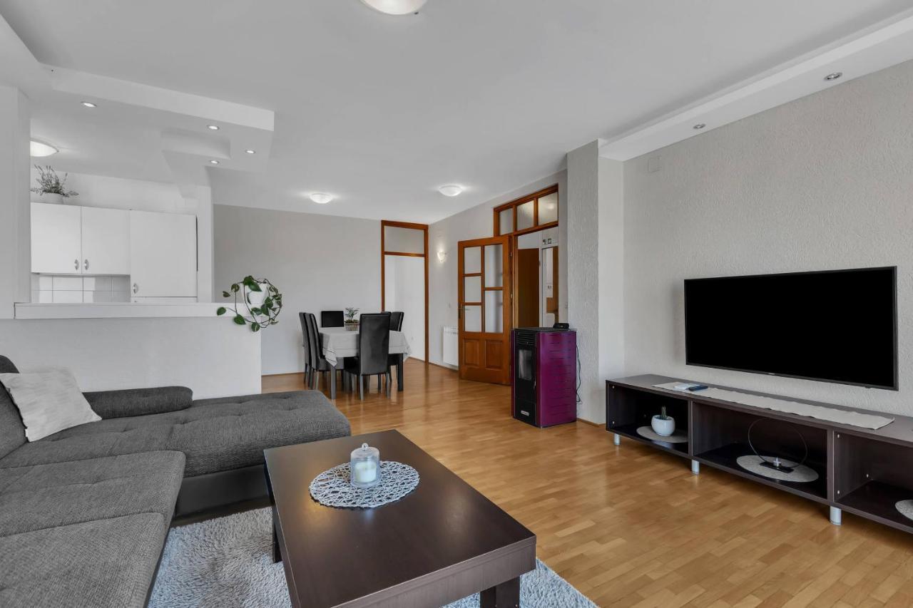 Urban Apartment Makarská Exteriér fotografie